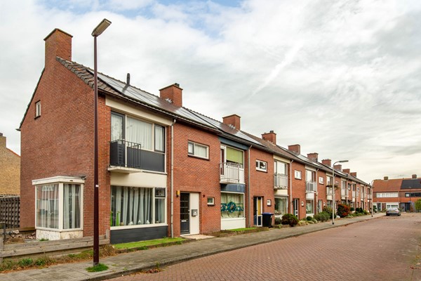Medium property photo - Pater Beckerstraat 19, 4731 AK Oudenbosch